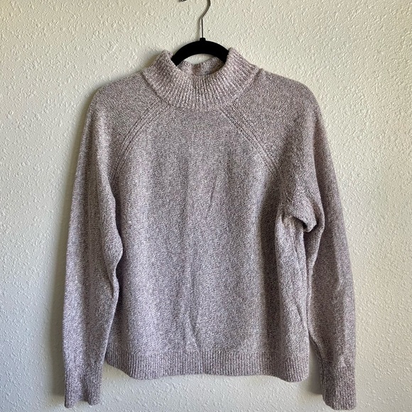 Abercrombie & Fitch Sweaters - Abercrombie & Fitch Turtleneck Sweater size M